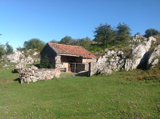 Ruta a Cuevallagar (o Cuellagar), Paisajes de Proaza-Yernes y Tameza--Teverga y Grado. Asturias