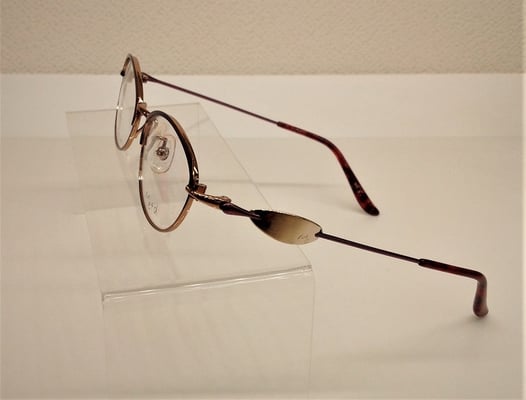 軽やかな掛け心地のミディ