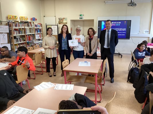 de gauche à droite : Mme Guemri, Mme Chicot, Mme Bartolini, Mme Comba-Sautel, M. Le Mercier