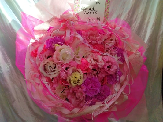 出演祝フラワーアレンジ