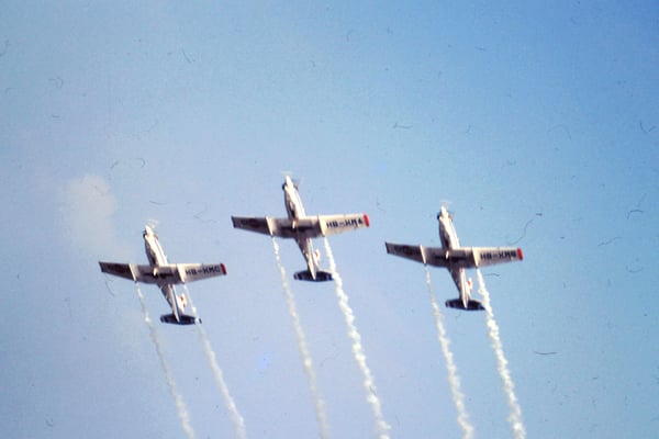 Patruille Martini - 3x Pilatus PC-7 - HB-HMA - c/n 519 + HB-HMB - c/n 520 + HB-HMC - c/n 521