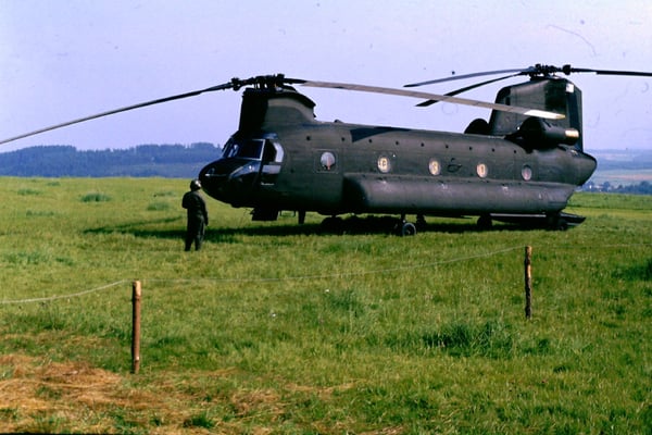 Boeing-Vertol CH-47 Chinook - (US Army)