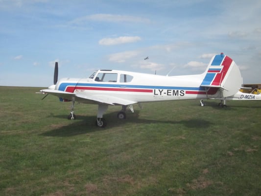 Gastflugzeug - Yakowlew Yak-18T - LY-EMS