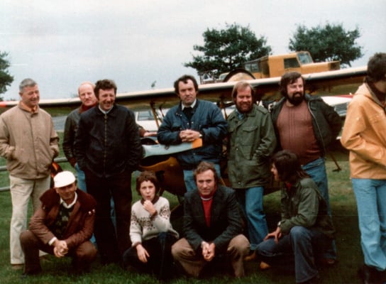 Team SFG + Mignet HM.293 Pou-du-Ciel - F-PIIG