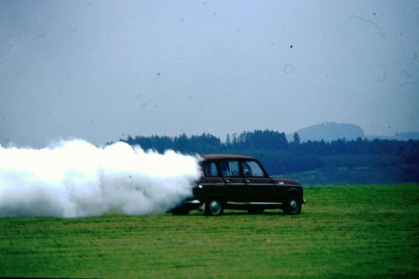 Cmd. Wallis - Verbrecherjagd mit "Little Nellie"