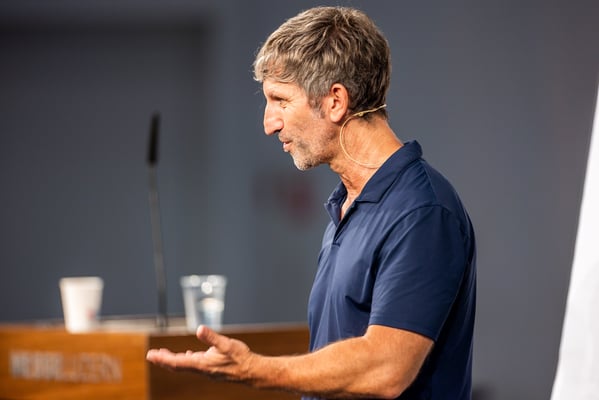 alt="Referent auf dem Gesundheits-Forum Nottwil 2025"