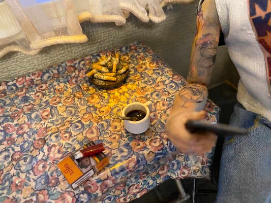 Selfie-Dioramen: nachgestellte Profilporträts