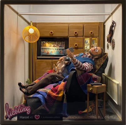 Selfie-Dioramen: nachgestellte Profilporträts