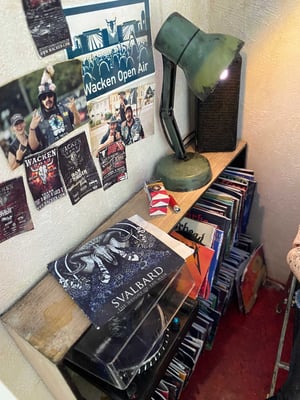 Selfie-Dioramen: nachgestellte Profilporträts