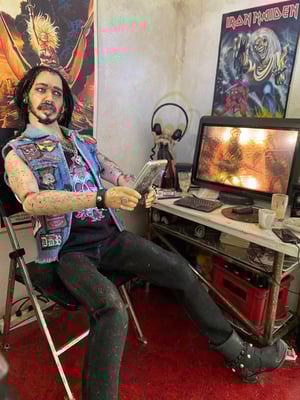 Selfie-Dioramen: nachgestellte Profilporträts