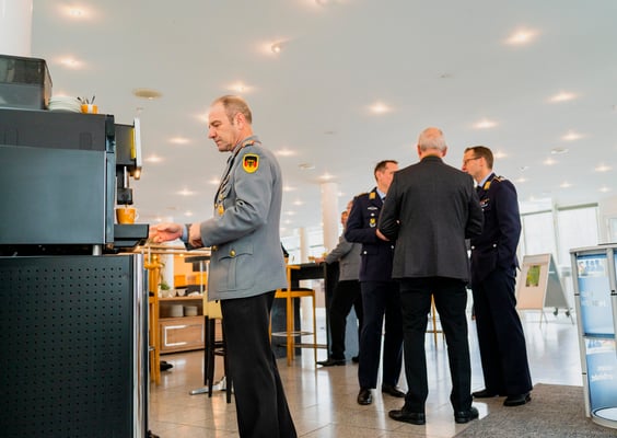 Landesvorsitzenden Lutz Meier des Landesverbandes West begrüsste die Teilnehmer der Tagung
