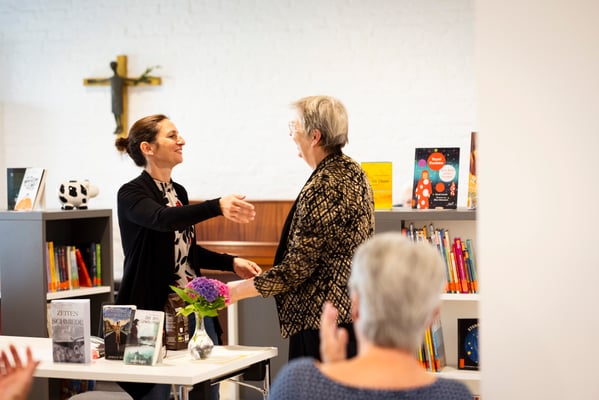 Judith Hages Buchlesung in Düren mit ihren neusten Roman "Zeit des Gewissens"