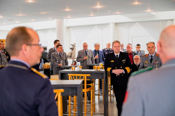 Landesvorsitzenden Lutz Meier des Landesverbandes West begrüsste die Teilnehmer der Tagung