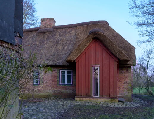 Fotografiert mit Nikon Z6 und Nikkor Z 24-70mm f/2.8.S ... Hier entsteht ein wunderschönes neues Ferienhaus in Uelsvesbüll