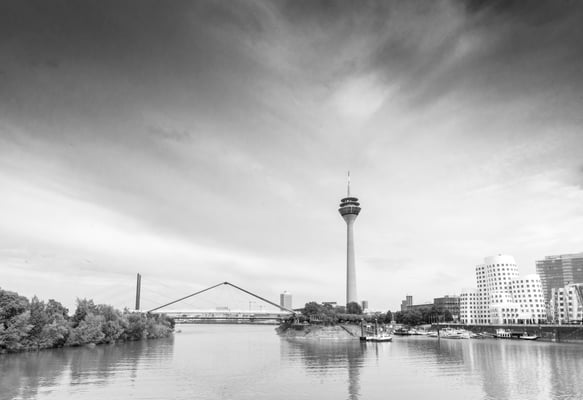 Medienhafen Düsseldorf fotografiert mit Nikon Z6 und Nikkor Z 20mm F/1.8 S