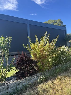 Terrasse avec une pergola bioclimatique à Aix les Bains