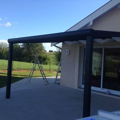 pose d'une pergola aluminium