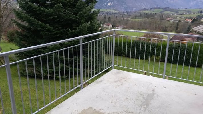Garde corps sur mesure à Grenoble, en fer forgé et fabriqué en france.