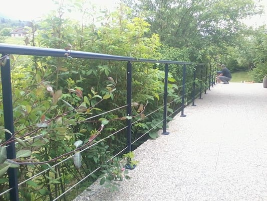 Garde corps moderne en fer forgé sur mesure, fabrication artisanale