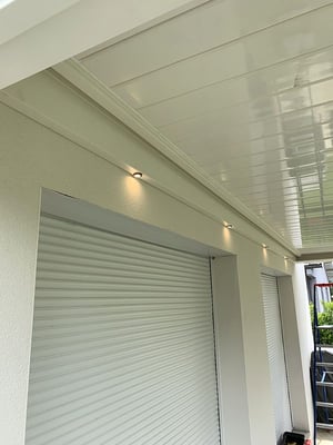 Pour passer d'agréables soirée estivales sous votre pergola, rien ne vaut un système de LED efficace et plaisant. Ambiance garantie, longue durée de vie, économique.