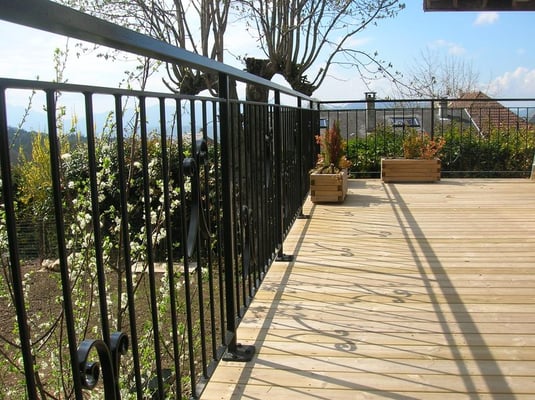 Garde corps terrasse en fer forgé, conception artisanale à Grenoble.