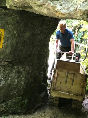 Achtung..... Kopf runter und gleichzeitig lenken🥵🥶🤪