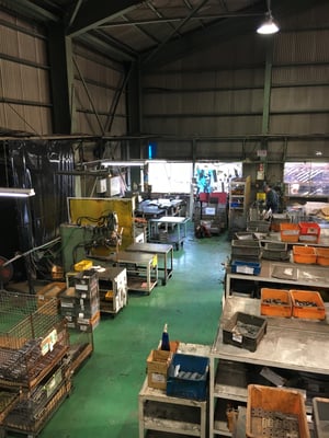 スポット溶接作業場