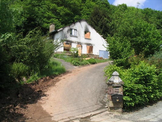 Transformation d'une habitation incendiée à Profondeville