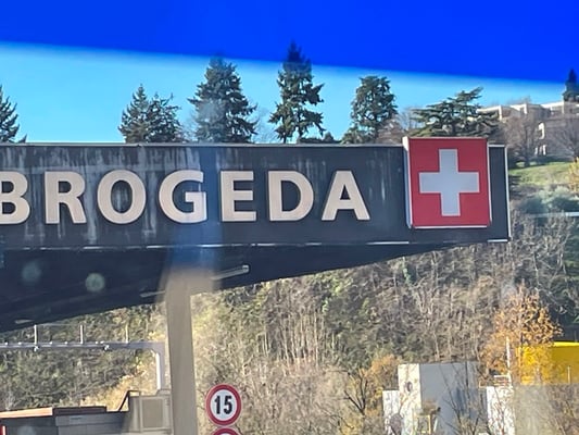 Hurra, die Schweiz hat uns wieder