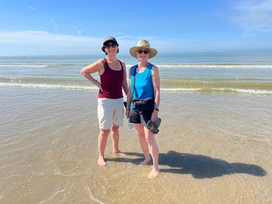 Zwei Meerjungfrauen - ok, das Meer ist gut zu erkennen ;-)