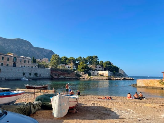 vermutlich der erste Hafen von Porticello, von der Natur so eingerichtet