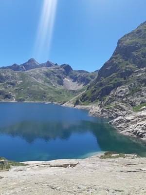 bis zum Lac d'Artouste, einem Stausee auf 2000 müM