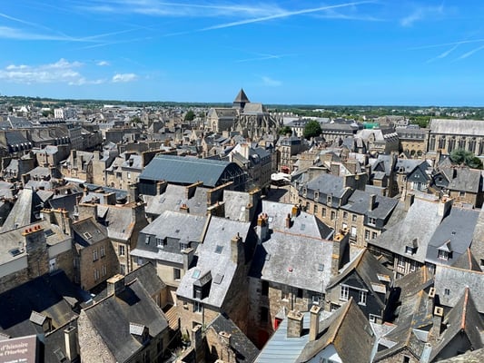 die Aussicht auf die Stadt