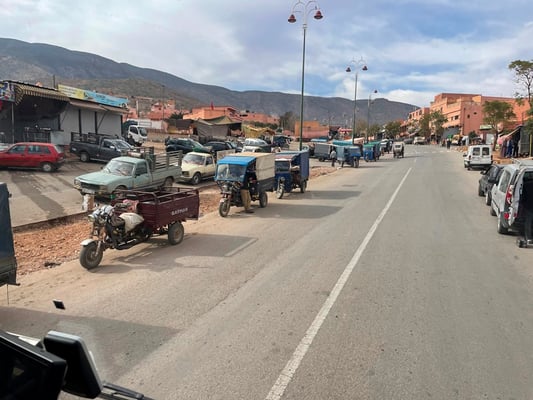 und die 3-Rad Lastmotorräder sind auch überall zu finden