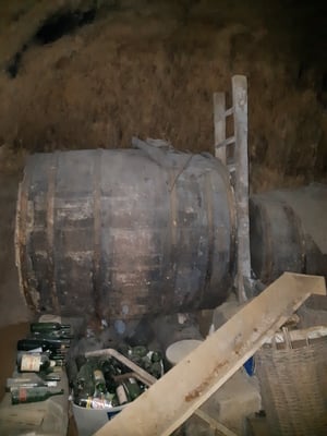 alles wurde von Hand mit Pickeln in den Untergrund gegraben