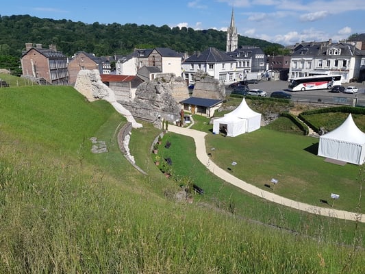 Das Amphitheater von Lillebonne ...