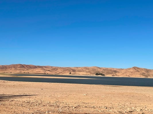 dann geniessen wir halt weiter die schöne Aussicht