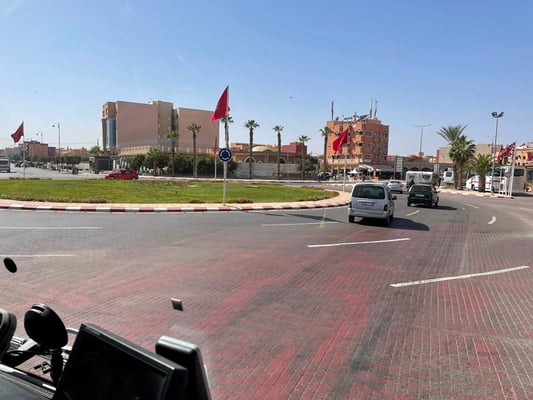 aber auch grosse Kreisel in Tiznit