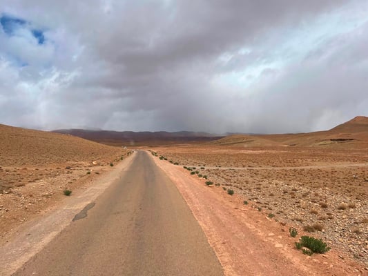 wo weniger Wasser ist ist es eher wieder braun ...