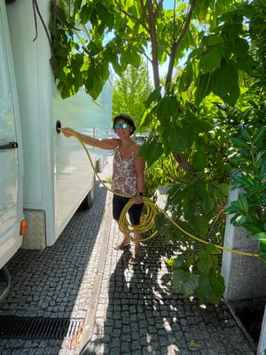 ... und füllen den Frischwassertank randvoll