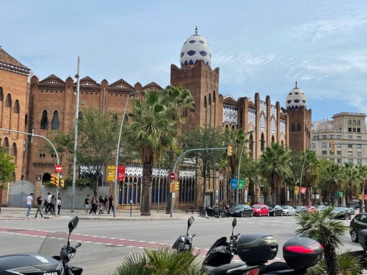 das Monumentale aus 1915 - ist eigentlich eine Stierkampfarena ...