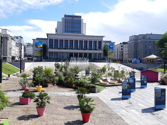 die Mairie, oder eben "Hôtel de Ville"
