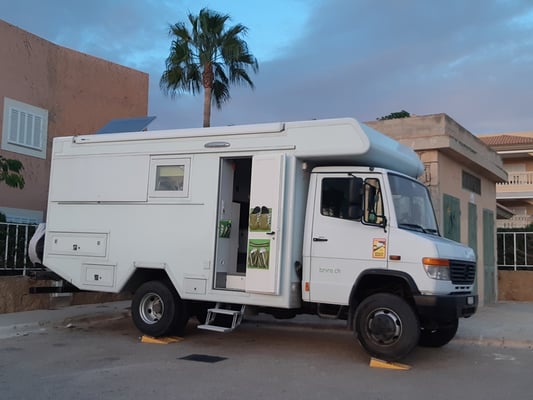 deshalb fahren wir kurz darauf an unseren tollen Stellplatz, direkt am Meer