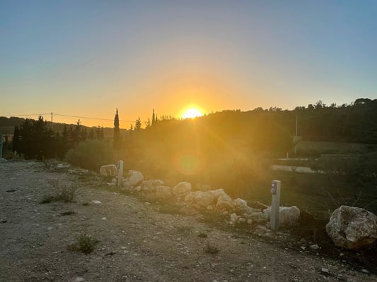 ... und ein schöner Sonnenuntergang am Abend, respektive späten Nachmittag.
