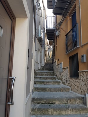 teilweise ohne Verkehr - zum Glück, aber das ist die Minderheit!