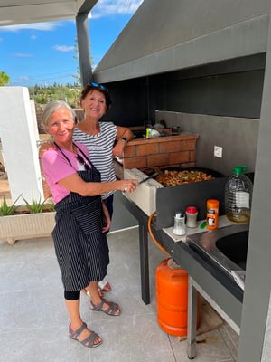 zu viele Köch-innen verderben die - Paella