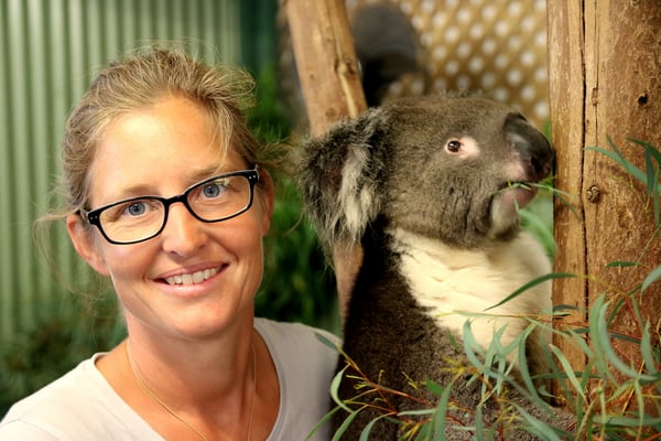 Die mit der Brille ist Anja... 