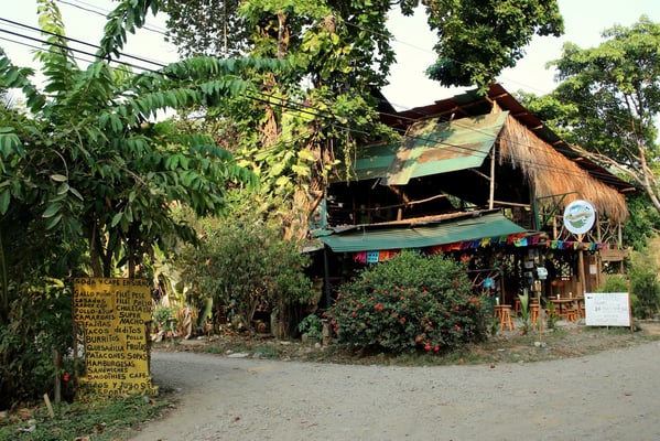 Unser Hostel in Dominical - da fühlt man sich gleich wieder wie als Backpacker vor 20 Jahren