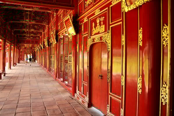 Einst ein prunkvoller Königspalast in Hue, leider arg zerbombt worden im Vietnamkrieg