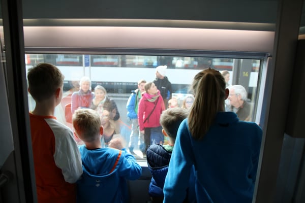 Wir sind dann mal weg.. der Zug fährt ab nach Frankfurt